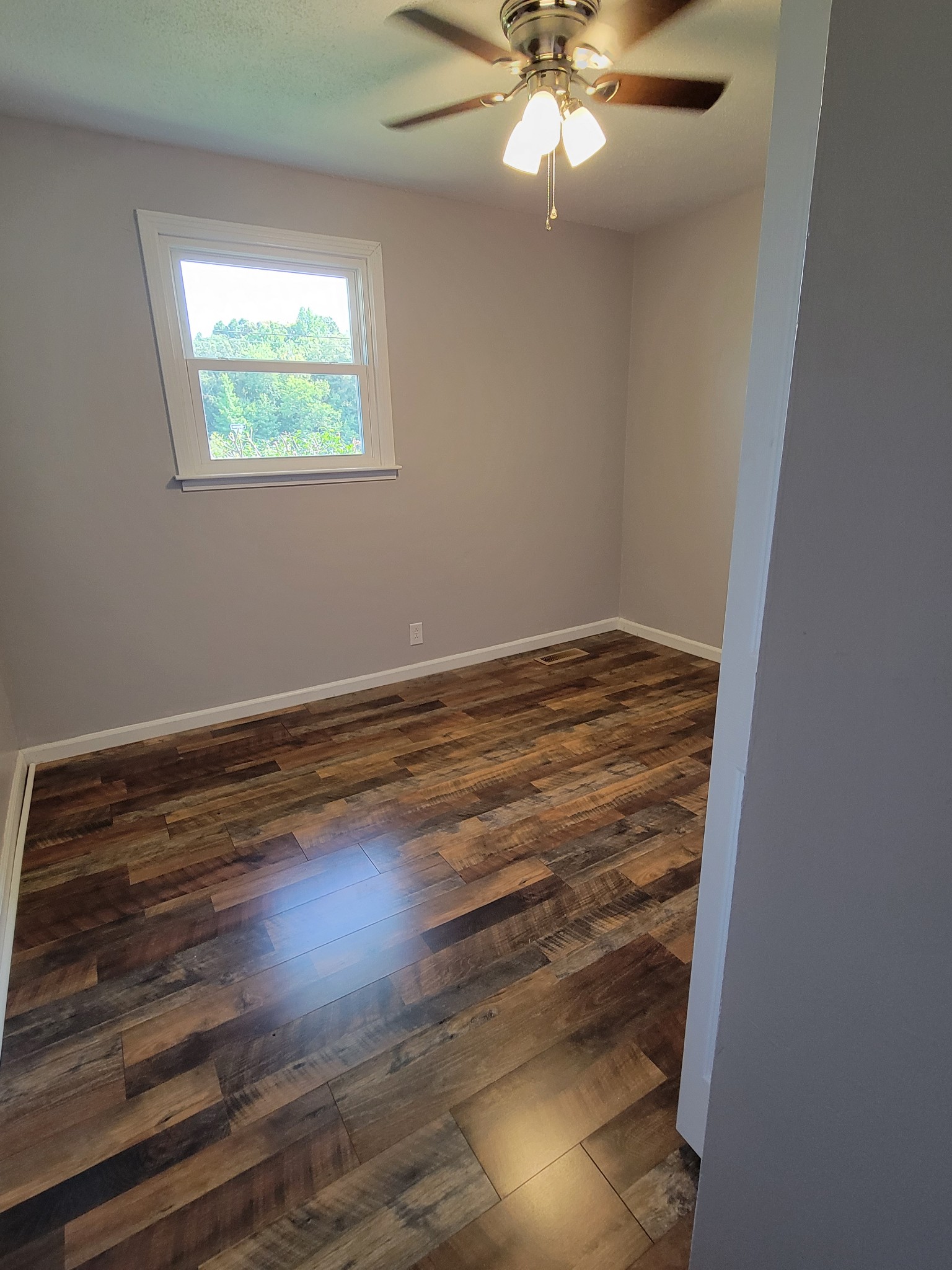 2542 Liverpool Road Indian Mound, TN 37079 - Photo 15 of 20 Gallery Image 15