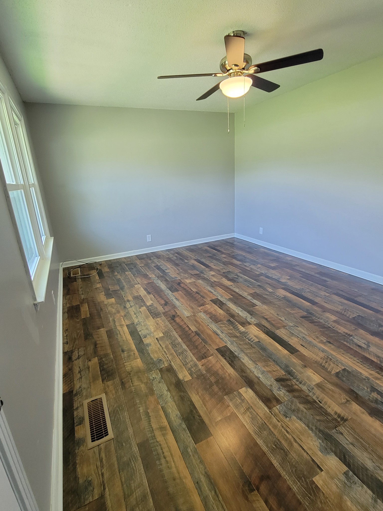 2542 Liverpool Road Indian Mound, TN 37079 - Photo 16 of 20 Gallery Image 16