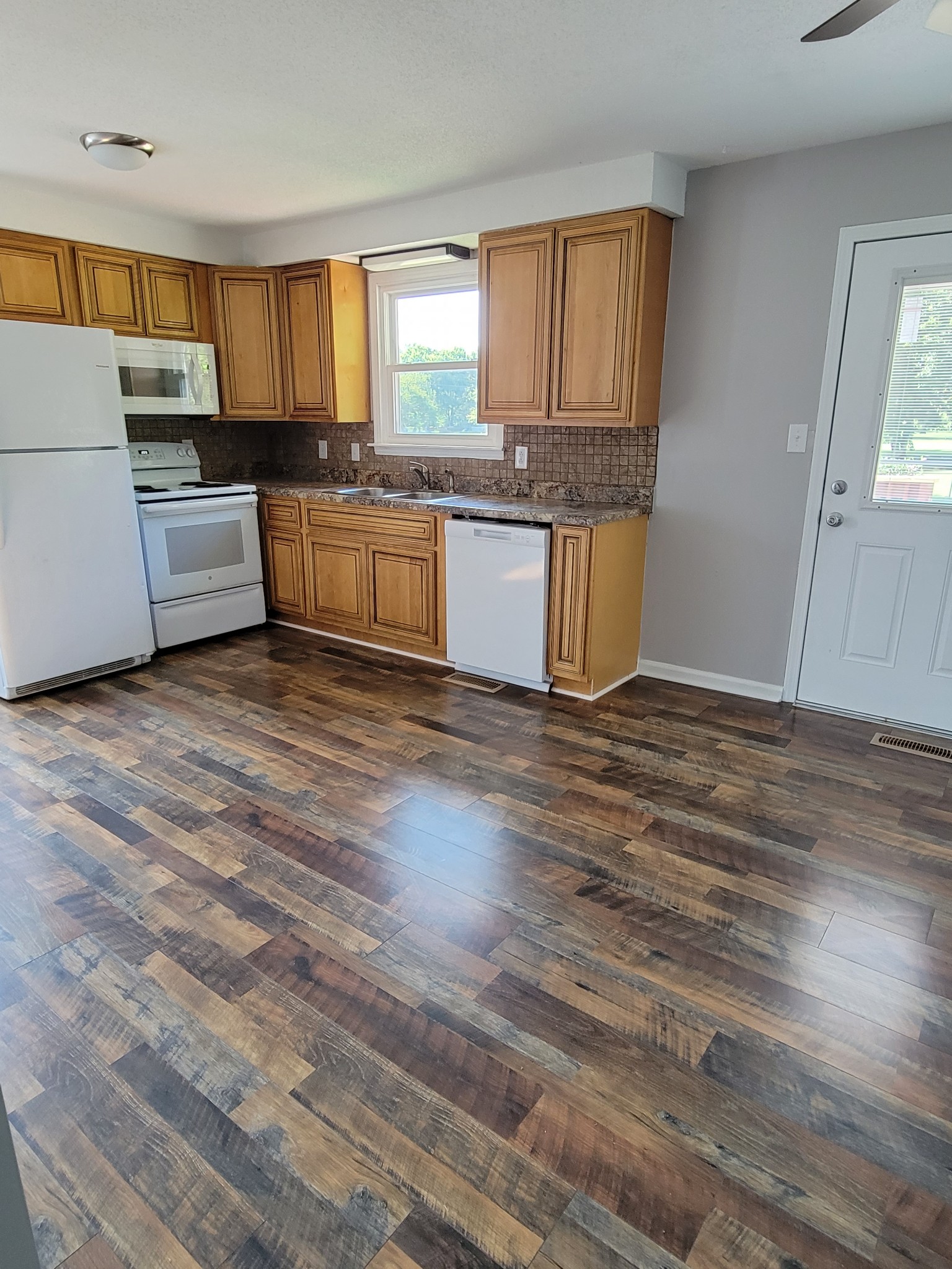 2542 Liverpool Road Indian Mound, TN 37079 - Photo 6 of 20 Gallery Image 6