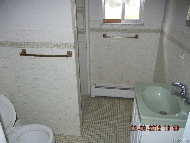 2039 Byron Road Howell, MI 48855 - Photo 14 of 16 DSCN3193.JPG