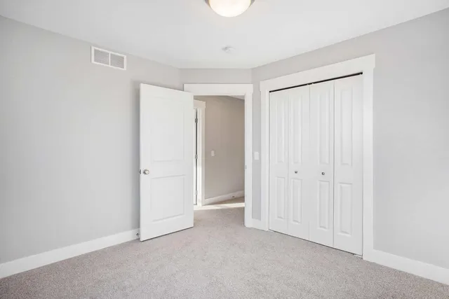 $430,000 | 2955 Norway Pne Drive Southeast, Kentwood, MI 49512