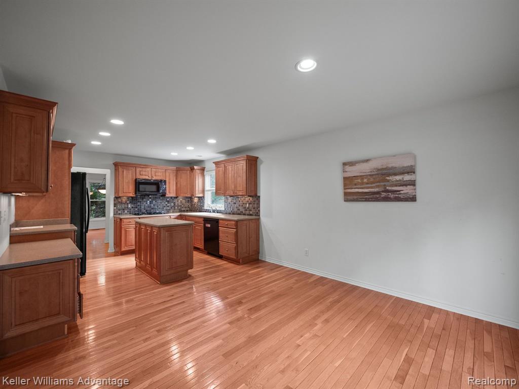 29157 Hemingway Drive Novi, MI 48377 - Photo 12 of 42