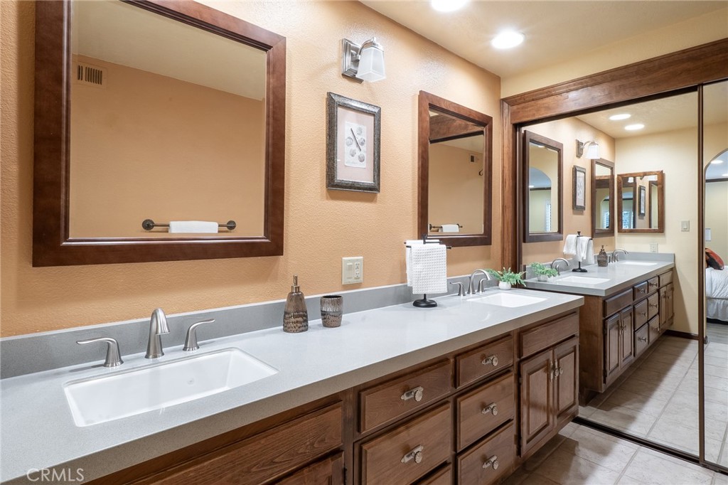 6272 Riviera Circle Long Beach, CA 90815 - Photo 30 of 52