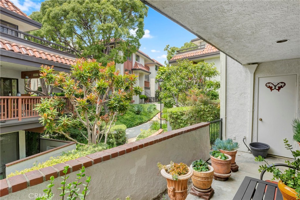 6272 Riviera Circle Long Beach, CA 90815 - Photo 39 of 52