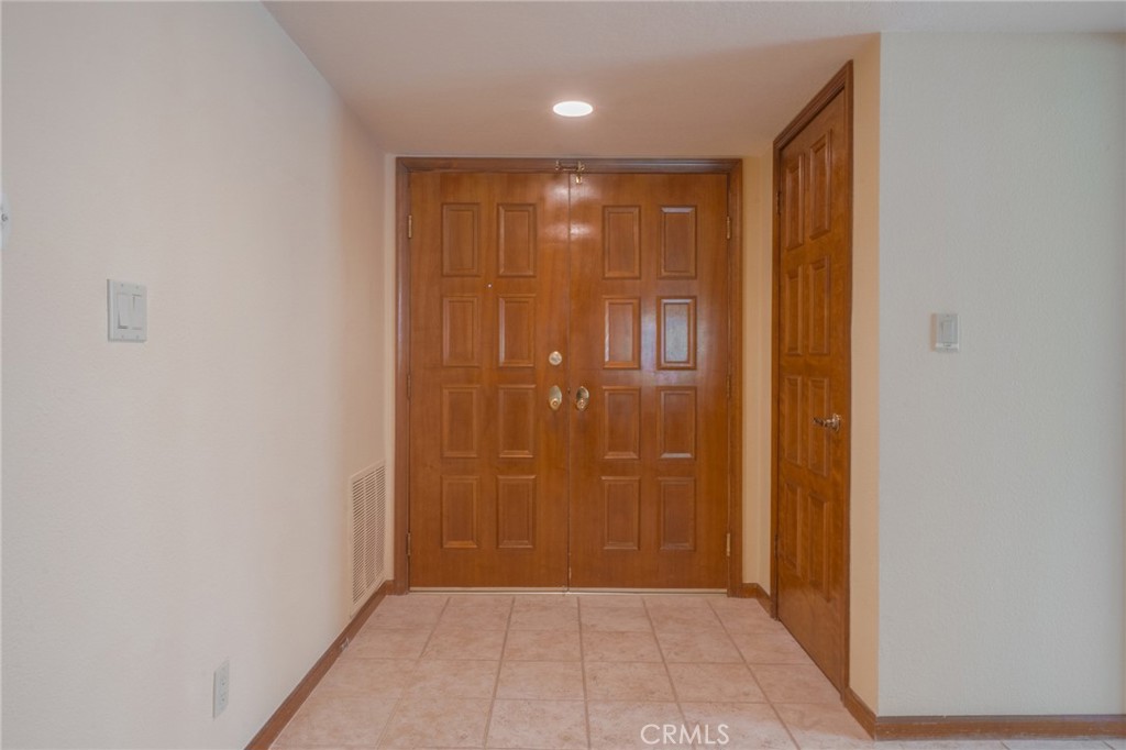 6272 Riviera Circle Long Beach, CA 90815 - Photo 10 of 52