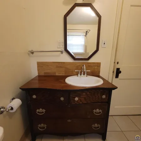 $350,000 | 4432 Northeast Indian Creek Road, Topeka, KS 66617