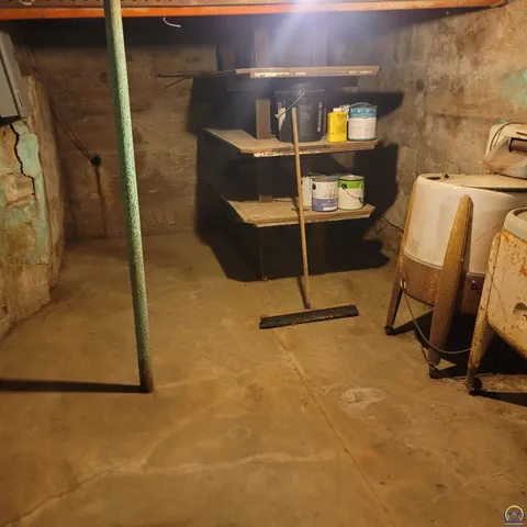 $380,000 | 4432 Northeast Indian Creek Road, Topeka, KS 66617