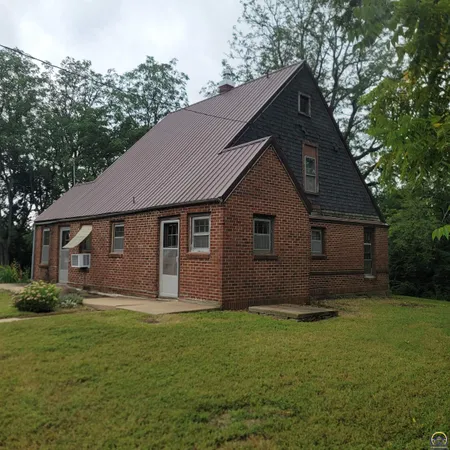 $350,000 | 4432 Northeast Indian Creek Road, Topeka, KS 66617