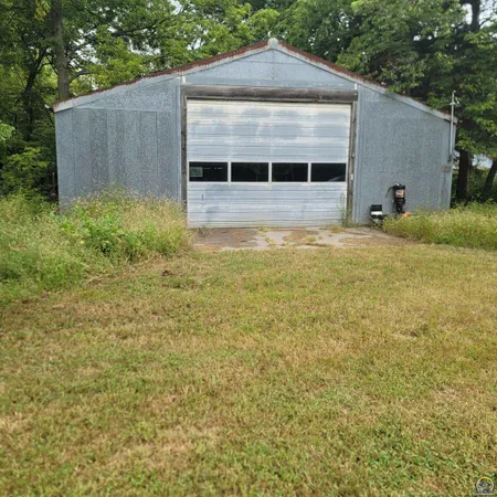 $350,000 | 4432 Northeast Indian Creek Road, Topeka, KS 66617