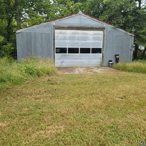 $380,000 | 4432 Northeast Indian Creek Road, Topeka, KS 66617