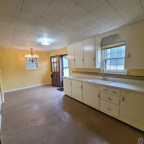 $380,000 | 4432 Northeast Indian Creek Road, Topeka, KS 66617