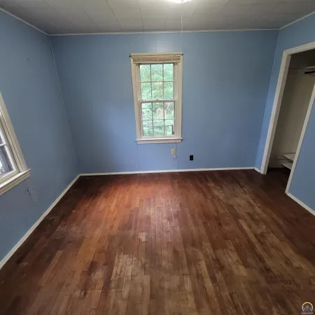 $350,000 | 4432 Northeast Indian Creek Road, Topeka, KS 66617