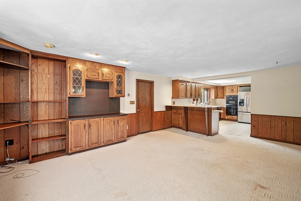 64 Amherst Road Beverly, MA 01915 - Photo 14 of 36