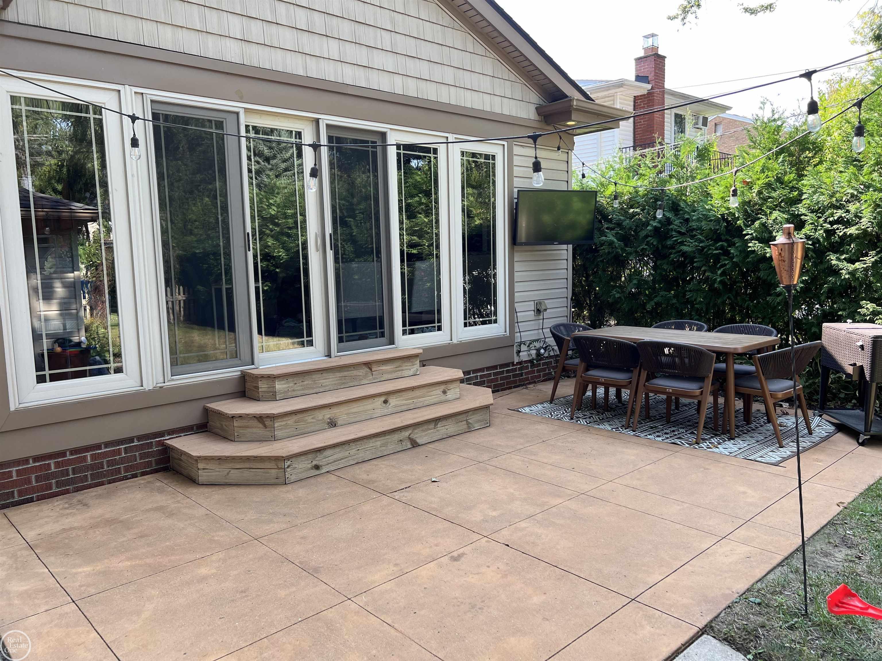 1870 Prestwick Road Grosse Pointe, MI 48236 - Photo 56 of 66 50155436-52b5296d-259f-4a14-999a-66f9d0bc6ad0.JPG