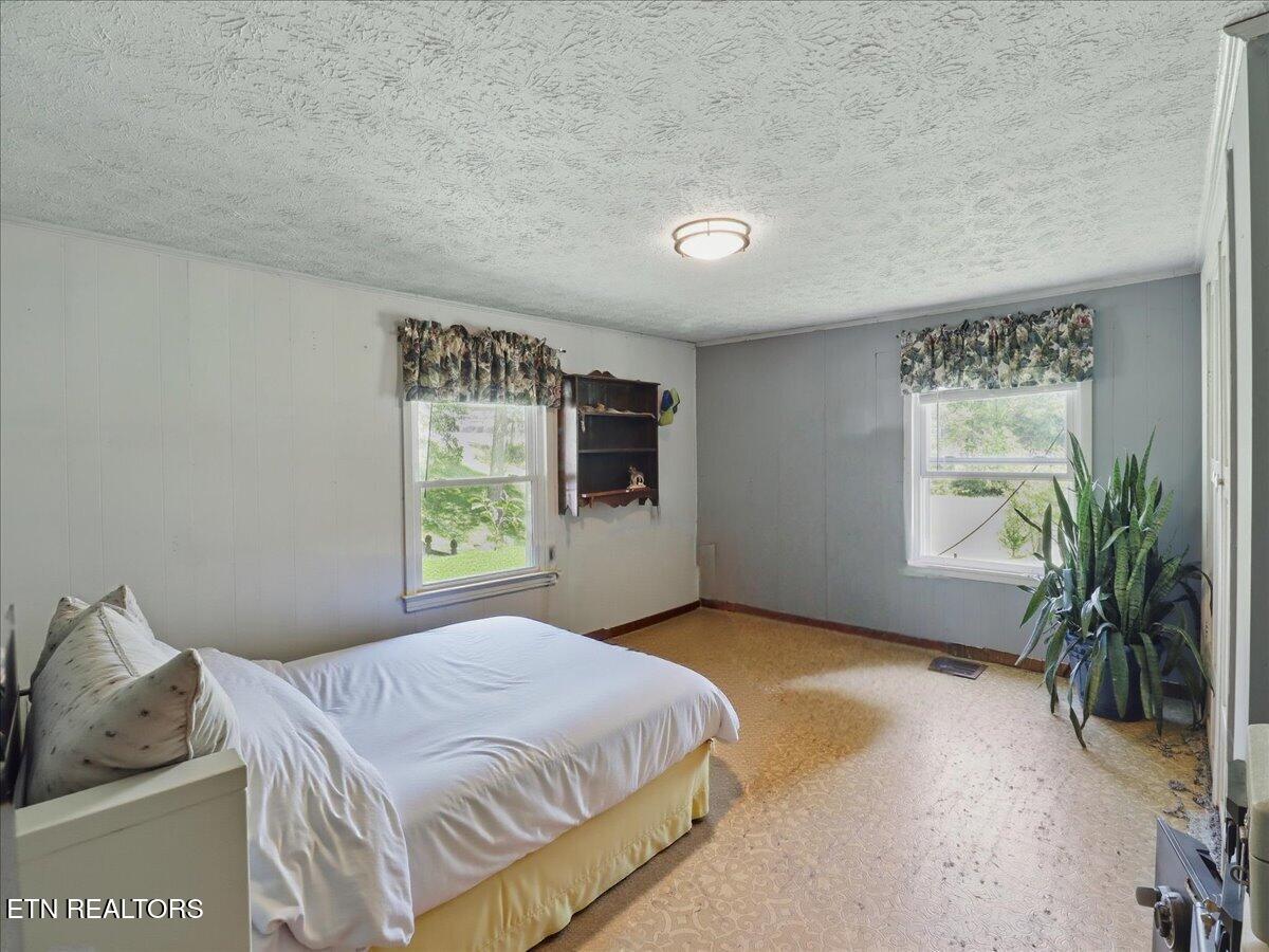 180 Stevenson Bridge Road Middlesboro, KY 40965 - Photo 16 of 31 16-Photo_016