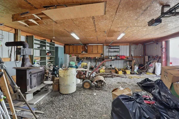 $170,000 | 180 Stevenson Bridge Road, Middlesboro, KY 40965