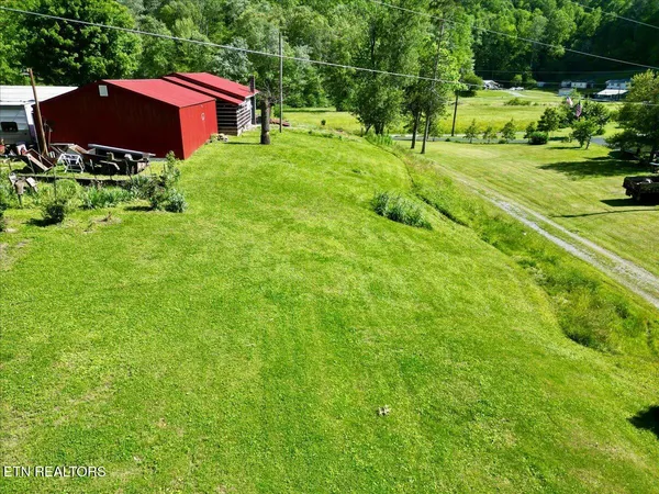 $170,000 | 180 Stevenson Bridge Road, Middlesboro, KY 40965