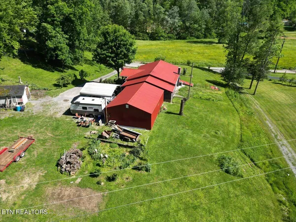 $170,000 | 180 Stevenson Bridge Road, Middlesboro, KY 40965