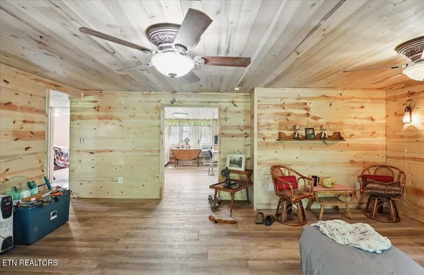 $170,000 | 180 Stevenson Bridge Road, Middlesboro, KY 40965