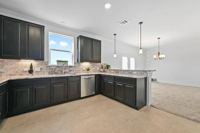 $2,000 | 6204 Conestoga Wagon Way, Del Valle, TX 78617