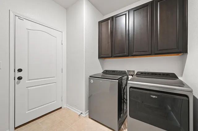 a view of a hallway with closet