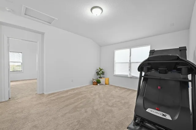 $2,000 | 6204 Conestoga Wagon Way, Del Valle, TX 78617