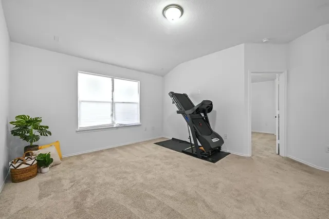 $2,000 | 6204 Conestoga Wagon Way, Del Valle, TX 78617