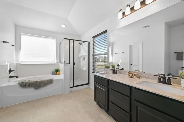 $2,000 | 6204 Conestoga Wagon Way, Del Valle, TX 78617