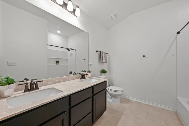 $2,000 | 6204 Conestoga Wagon Way, Del Valle, TX 78617