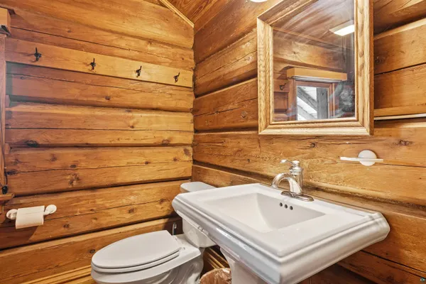 $445,000 | 2799 27th Street, Birchwood, WI 54817