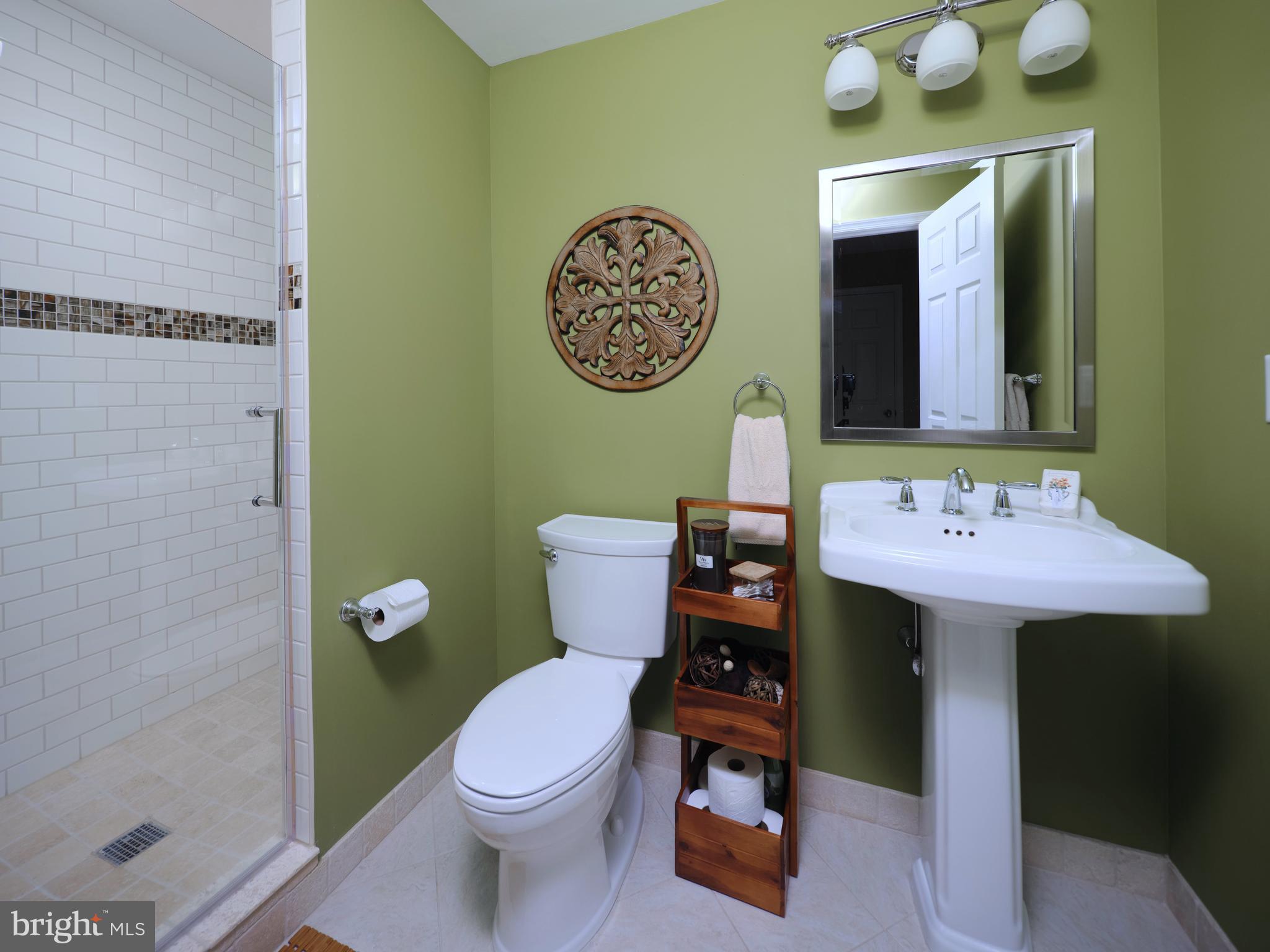 3445 Windy Bush Road New Hope, PA 18938 - Photo 17 of 47 Guest Suite 1st Floor Bath
