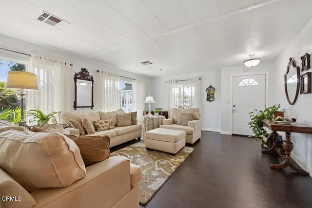 $494,500 | 25 Faulkner Court, Unit 25, Ventura, CA 93003