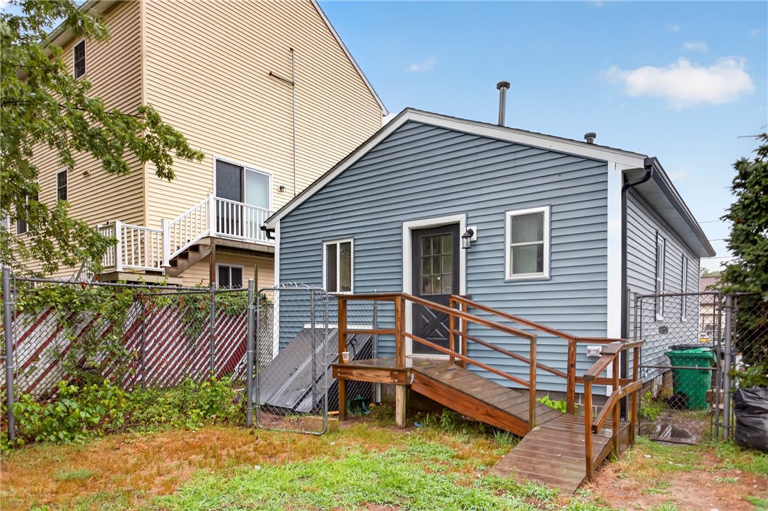 68 Uncas Street Warwick, RI 02889 - Photo 42 of 43