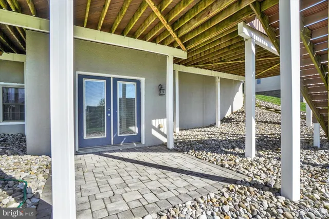 $650,000 | 639 Chestnut Hill Road, York, PA 17402