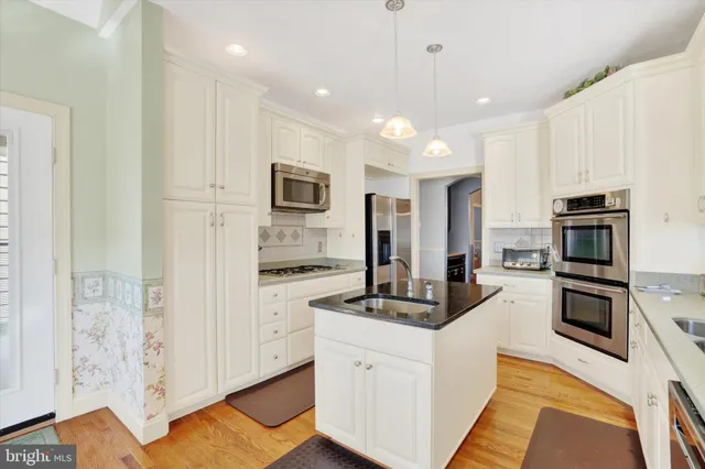 $650,000 | 639 Chestnut Hill Road, York, PA 17402