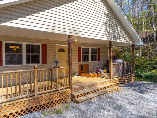 $436,000 | 201 Wind Crest Ridge, Sylva, NC 28779