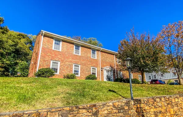 $11,200,000 | 803 King James Street Southwest, Roanoke, VA 24014