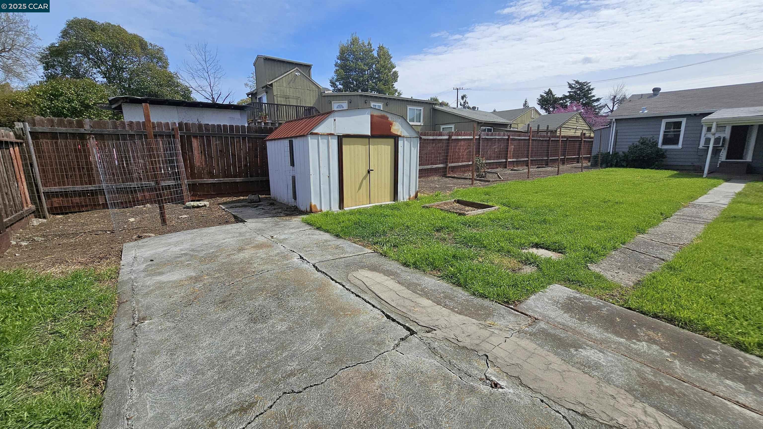 2475 Maple Avenue Concord, CA 94520 - Photo 26 of 28 a front view of house with a yard