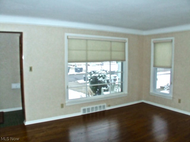 4246 Harwood Road Cleveland, OH 44121 - Photo 2 of 12