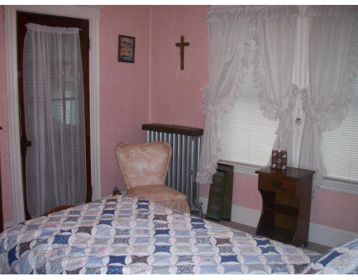 9 Gertrude Road Boston, MA 02132 - Photo 11 of 14 Gallery Image 11