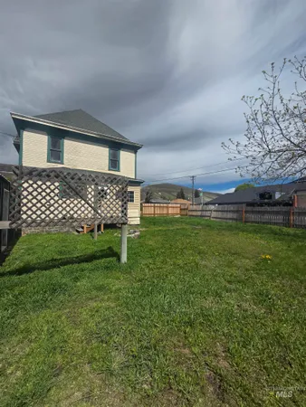$259,000 | 986 Columbia Street, Pomeroy, WA 99347