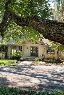 a house view with a outdoor space