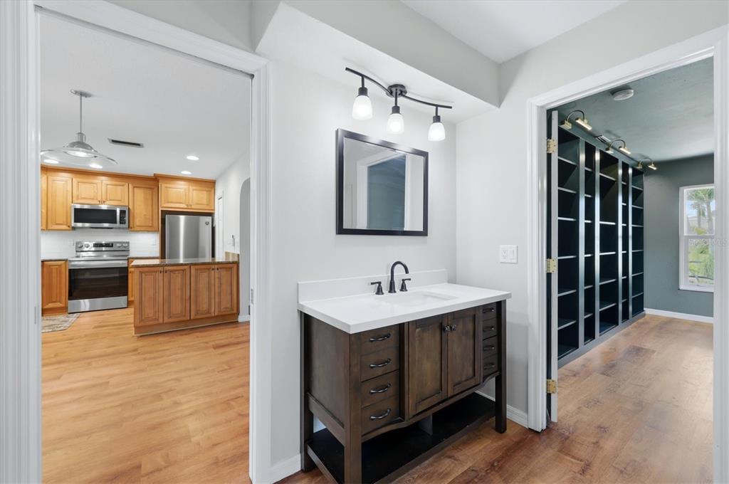 1007 Olympia Road Venice, FL 34293 - Photo 33 of 66 Gallery Image 33