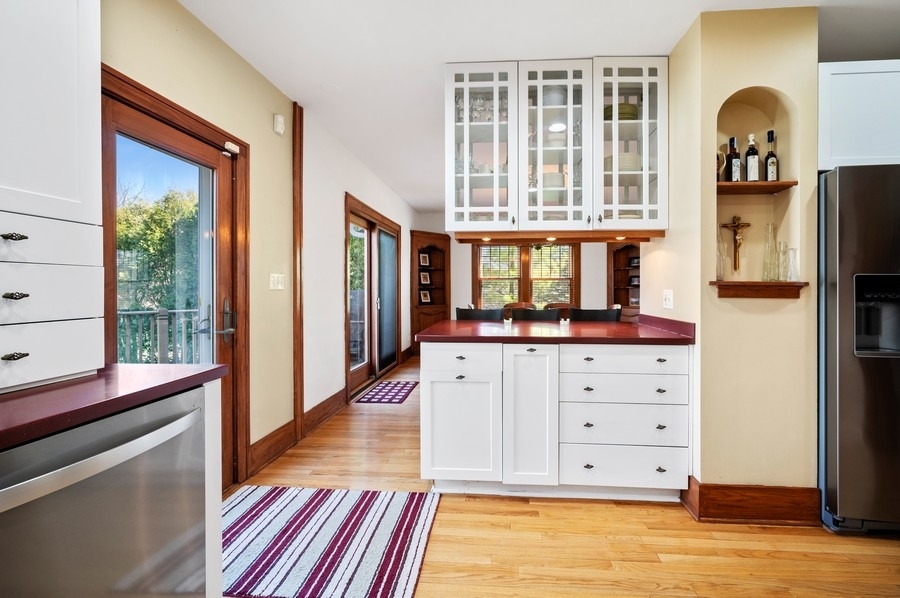 1024 Shermer Road Northbrook, IL 60062 - Photo 7 of 26