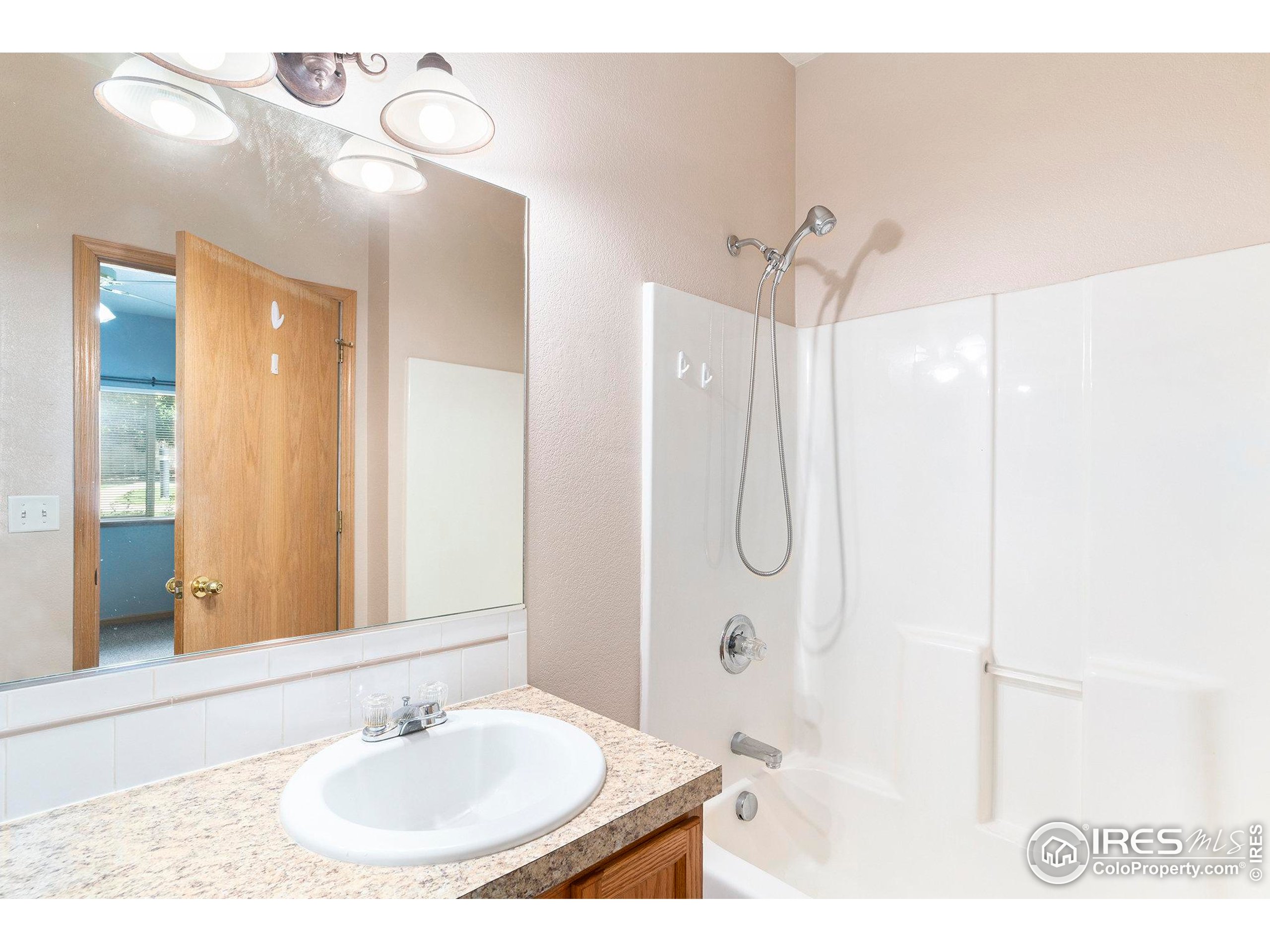 950 52nd Ave Court, Unit R1 Greeley, CO 80634 - Photo 7 of 10 Gallery Image 7