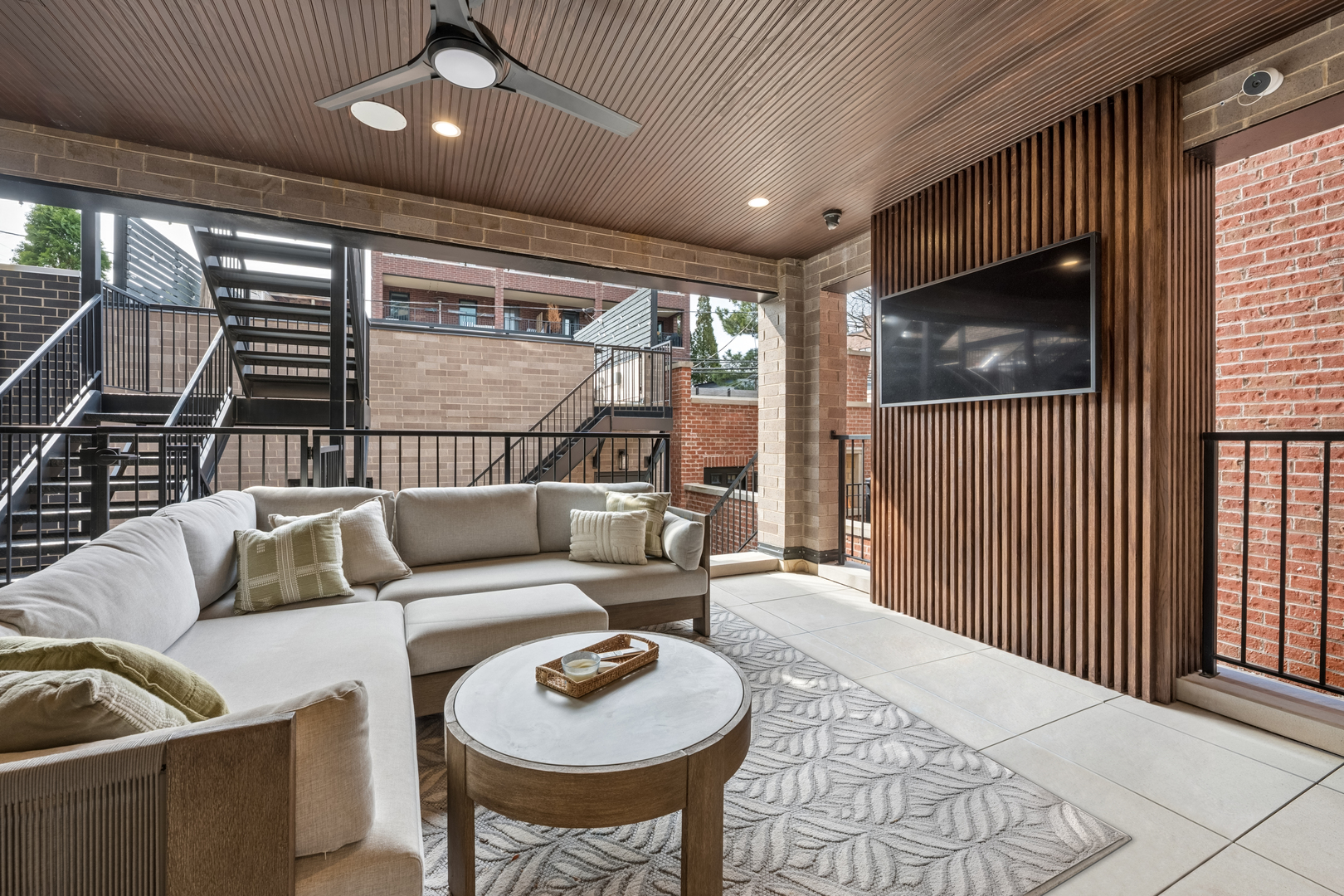 1940 North Mohawk Street, Unit 1 Chicago, IL 60614 - Photo 13 of 27