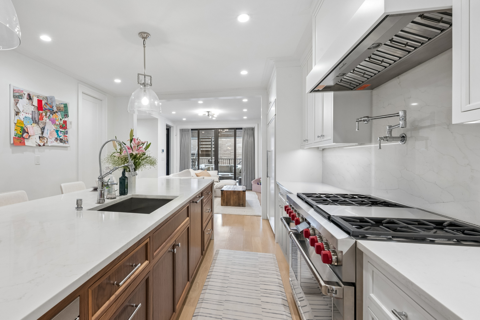 1940 North Mohawk Street, Unit 1 Chicago, IL 60614 - Photo 2 of 27