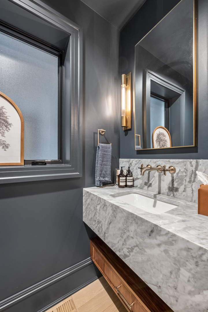 1940 North Mohawk Street, Unit 1 Chicago, IL 60614 - Photo 6 of 27