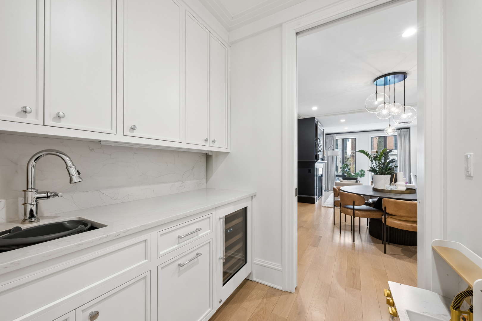 1940 North Mohawk Street, Unit 1 Chicago, IL 60614 - Photo 10 of 27