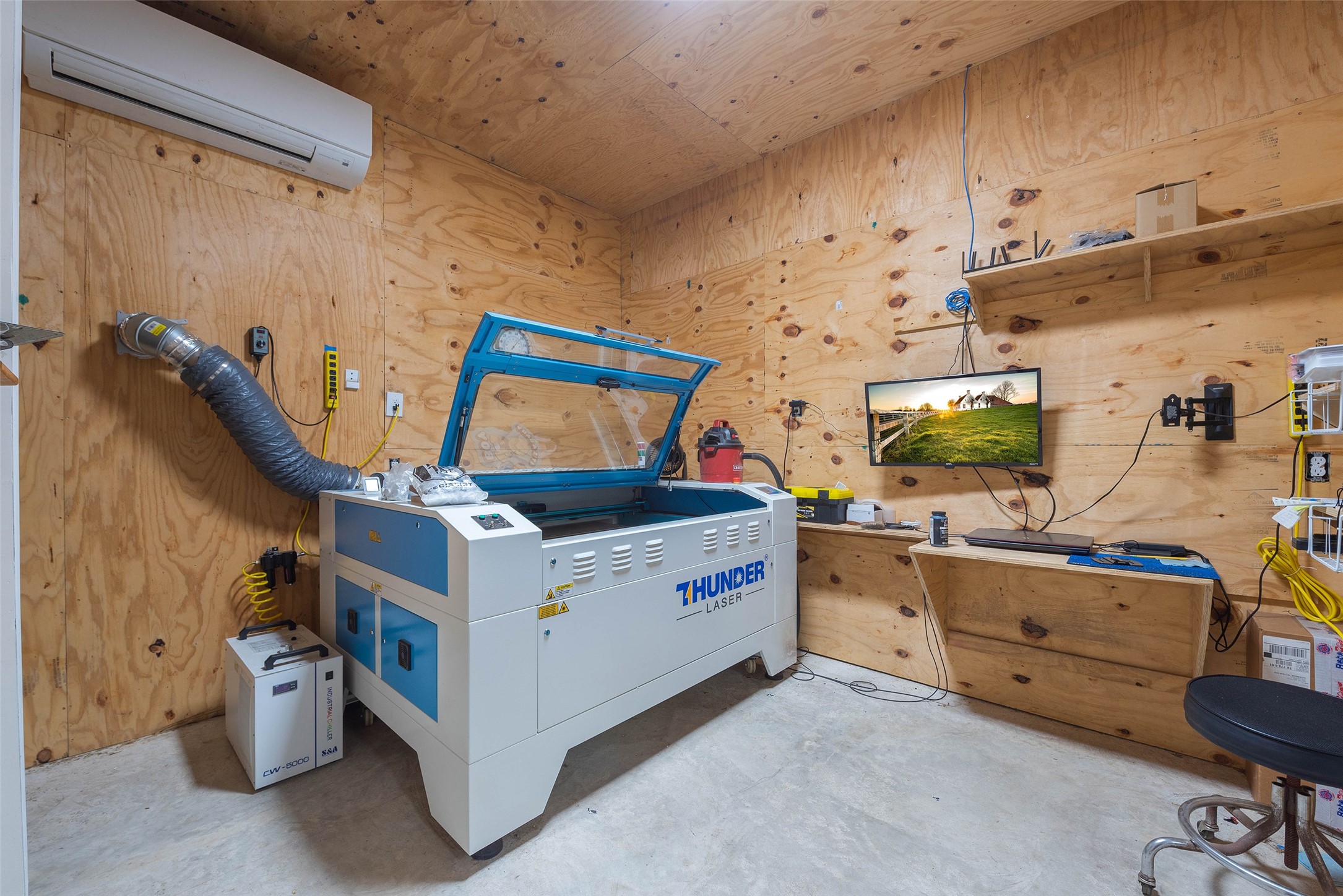 3705 Cabo Road League City, TX 77573 - Photo 38 of 43 a room with storage and utility